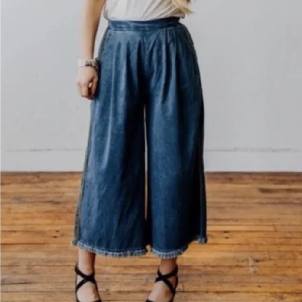 Easel Wide Leg Cropped Pants Gauchos